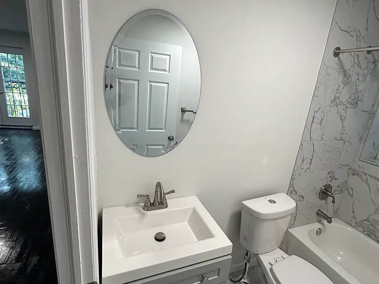 1358 University Ave #2 — Photo 14
