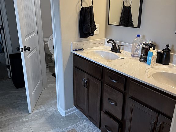 5th image of 206 Elwell Rd