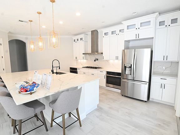 3rd image of 6119 Foxfield Ct