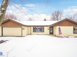 11642 S Nagle Ave, Worth, IL