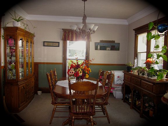 4th image of 1221 Prendergast Ave