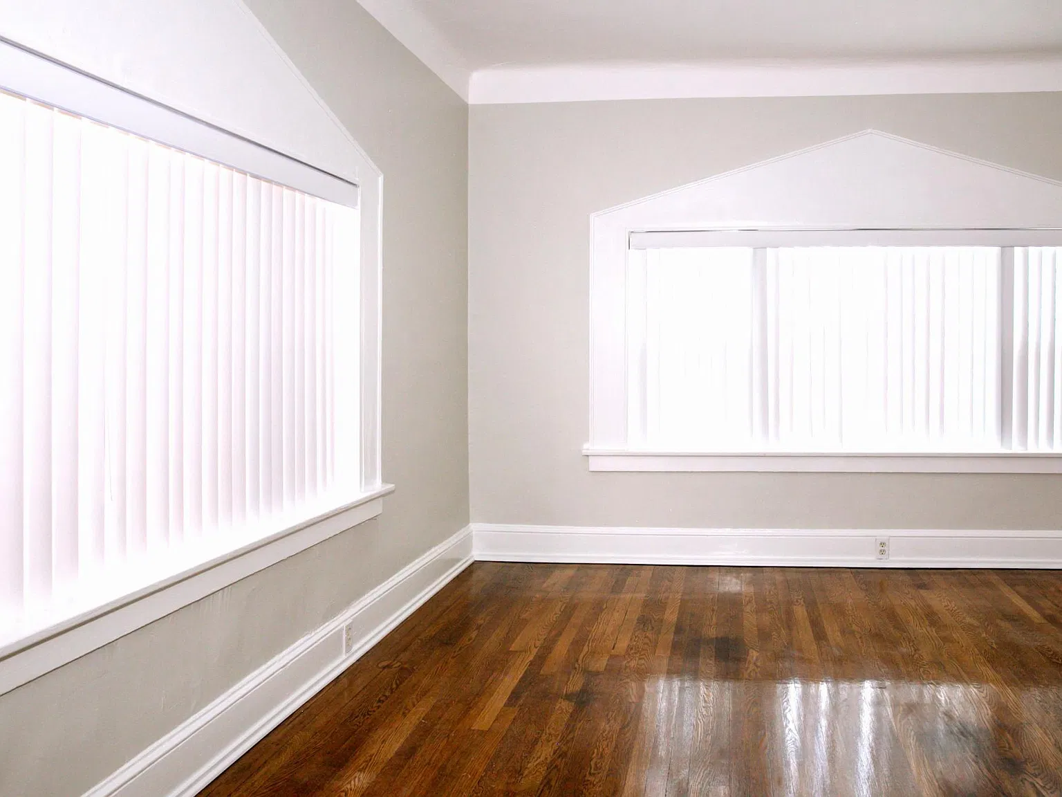 2 bed, 1025 sqft, $1,625 — Photo 2