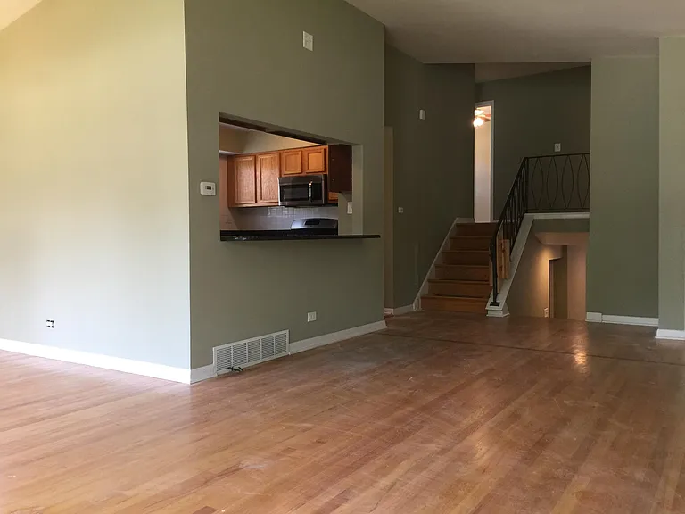 9933 Keystone Ave — Photo 7