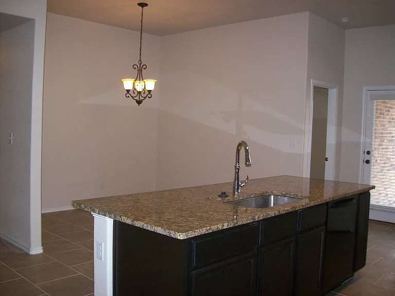 3604 Trenton Ave — Photo 4