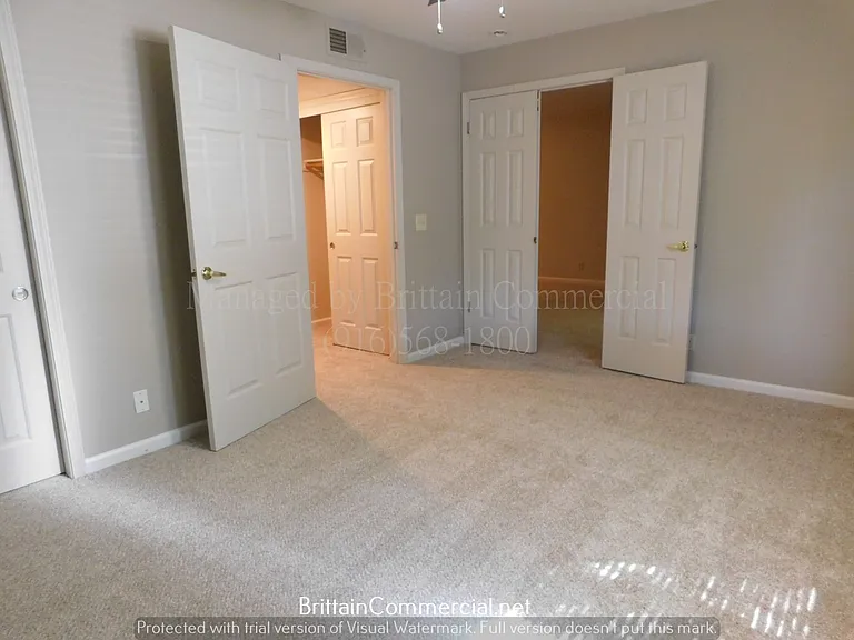Cardinal Oaks Condominiums — Photo 15
