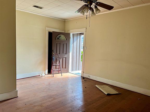 3rd image of 508 W Main St