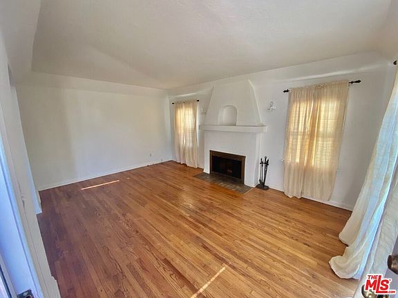 3rd image of 524 Magnolia Ave
