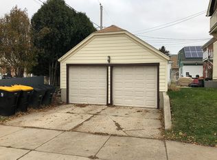 2603 N 70th St, Wauwatosa, WI 53213