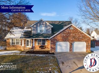 142 Knob Creek Ln, O Fallon, IL 62269
