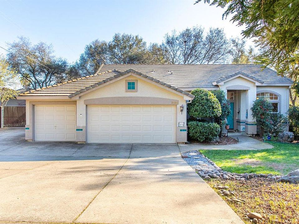 1st image of 2526 Westridge Dr