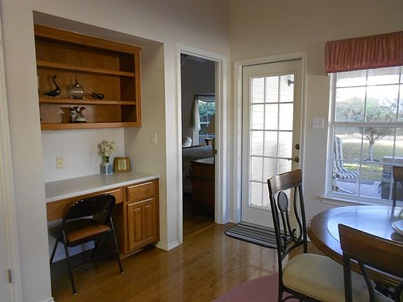 4th image of 1416 Degrasse Dr