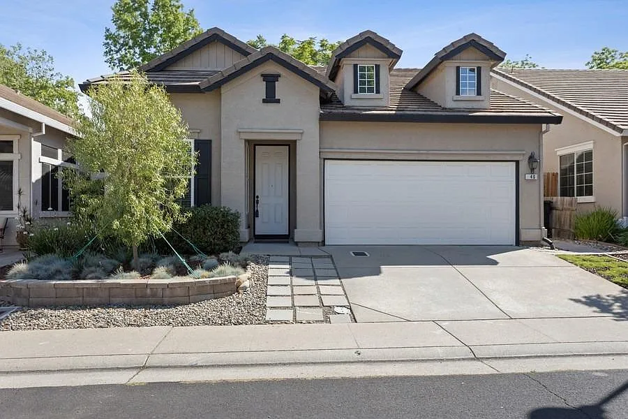 46 Diggins Dr