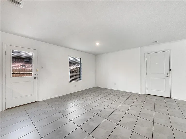 3316 Turkey Trot Ln — Photo 6