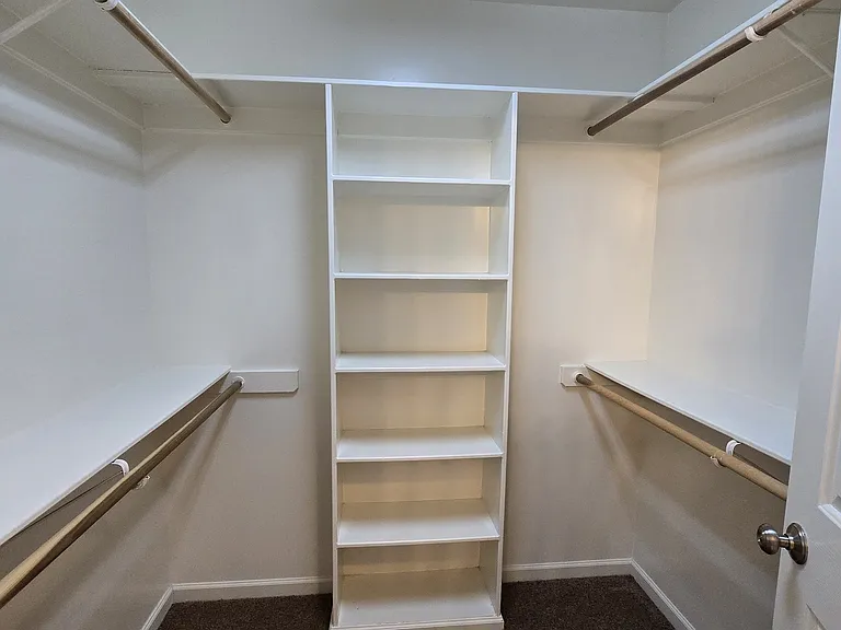 100 Jesse Dr — Photo 13