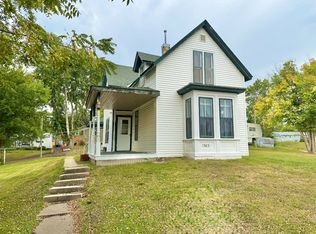 1303 Benton Ave, Corning, IA 50841
