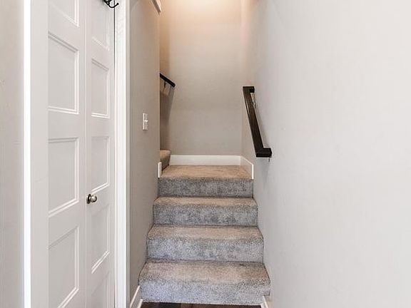 4th image of 3146 Mayberry Ct