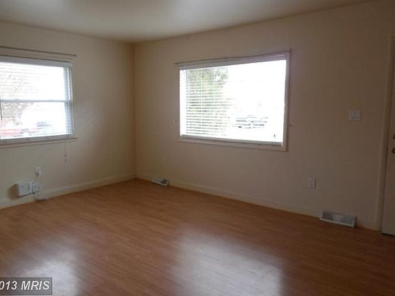 5th image of 10305 Lomond Dr