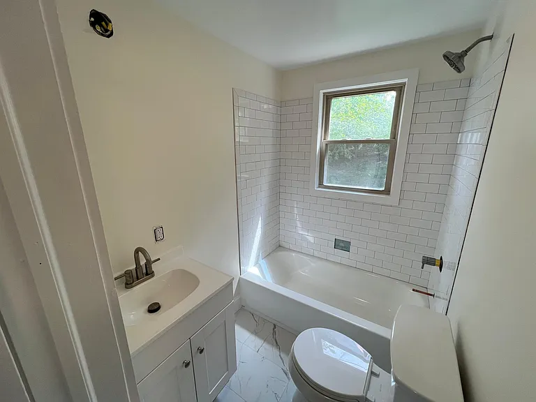 107 Steele Ave — Photo 16