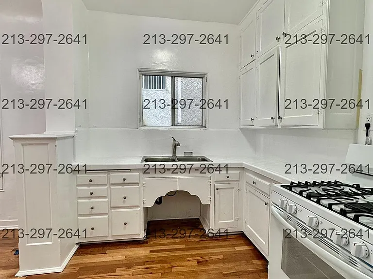 7063 Lanewood Ave #205 — Photo 4
