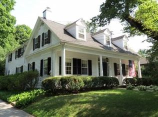 26 Grove St, Winchester, MA 01890