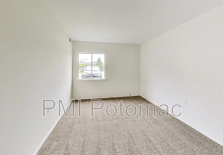 18600 Walkers Choice Rd #1 — Photo 22