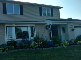 552 E River Rd, Grand Island, NY 14072