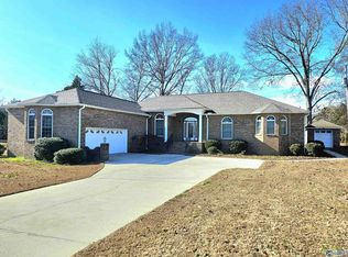 74 Lamon Dr, Decatur, AL 35603