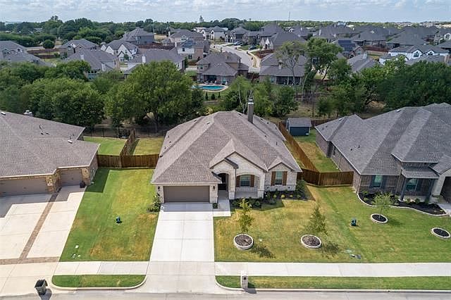 1st image of 209 White Willow Way