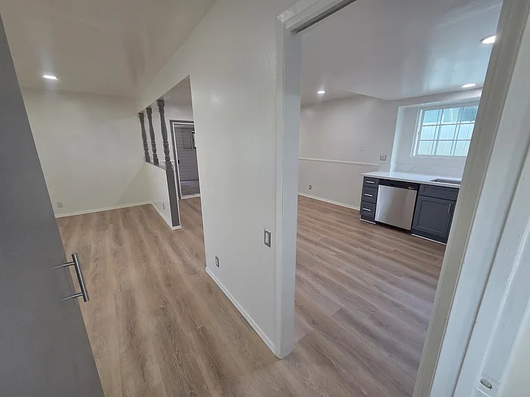 2613 Willard Ave — Photo 12
