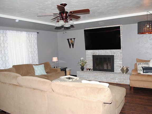 4th image of 1317 Morton Ave