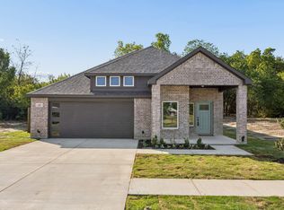 407 Frank St, Terrell, TX 75160