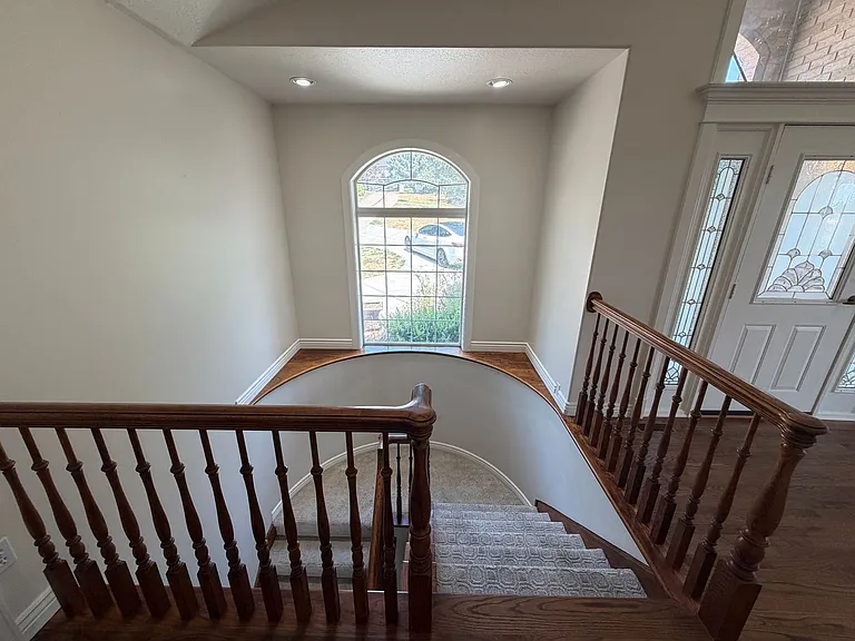 1835 N Beechwood Dr — Photo 32