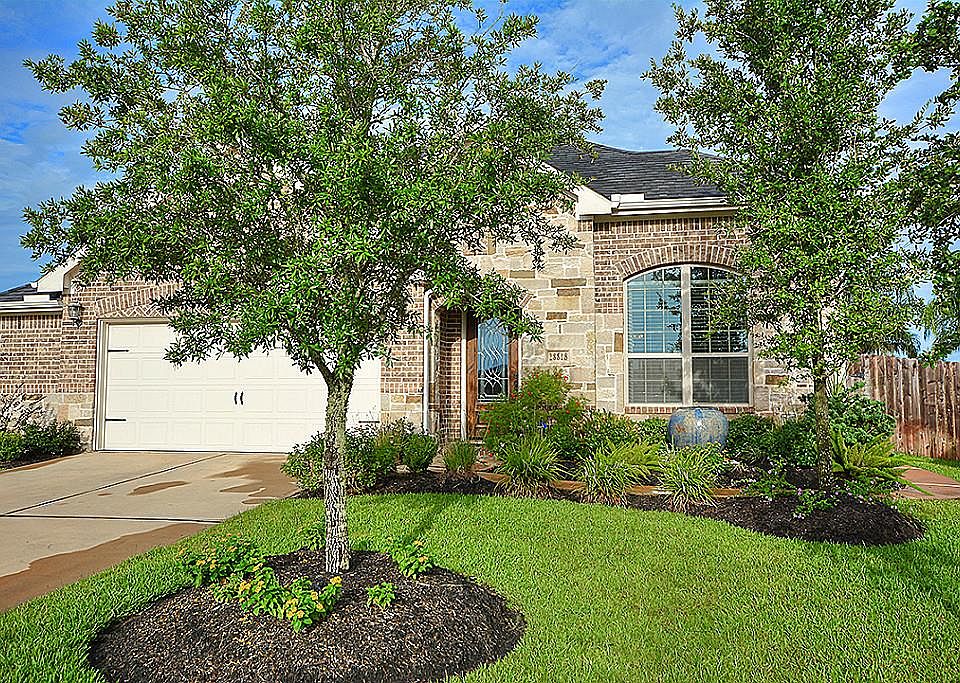 1st image of 28818 Pine Grove Ct