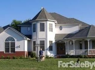 2001 W Evanston Dr, Wichita, KS 67204