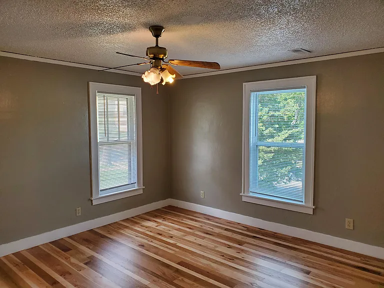 1621 Fairchild Ave #2 — Photo 3