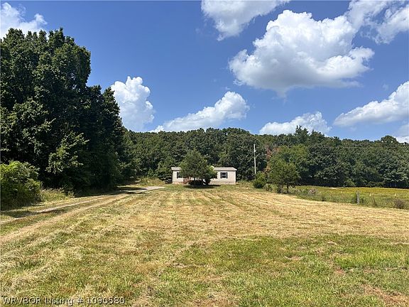 4th image of 3916 Mount Harmony Rd