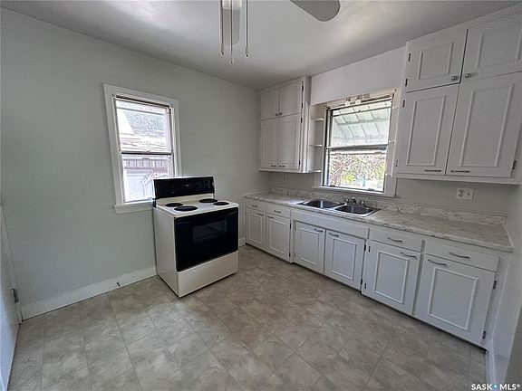 4th image of 606 Balmoral STREET