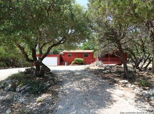 422 Overland Trl, Bandera, TX 78003