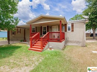 5602 Dairy Rd, Victoria, TX 77904