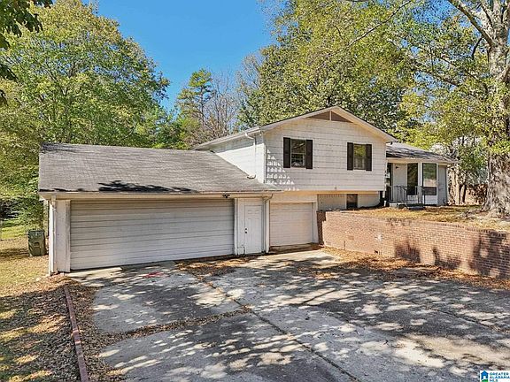 2nd image of 8400 Country Cir