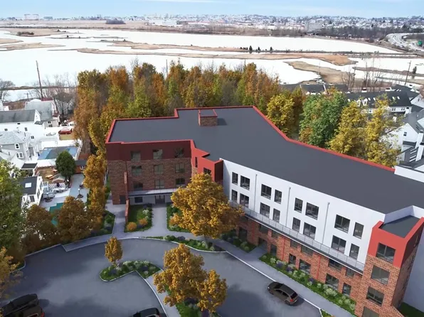 133 Salem #112, Revere, MA 02151