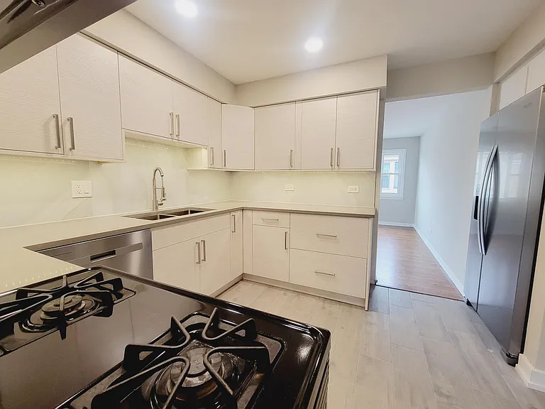 8436 W Windsor Ave #2 — Photo 8