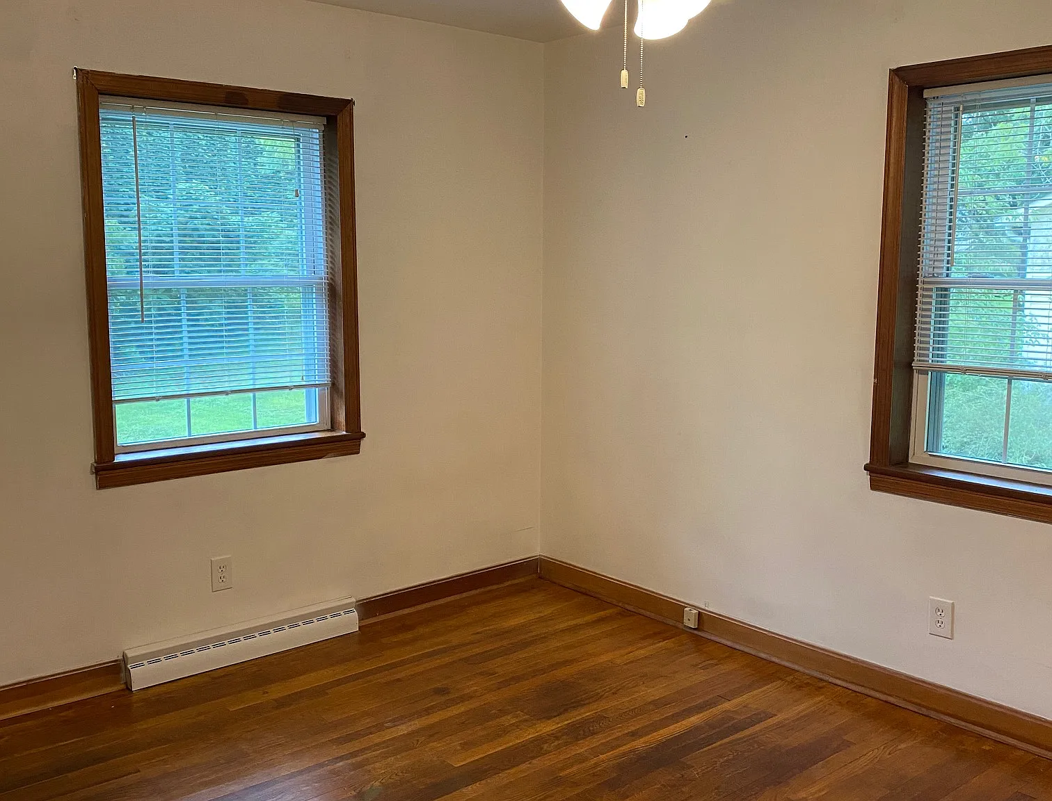 3 bed, 1180 sqft, $1,699 — Photo 3