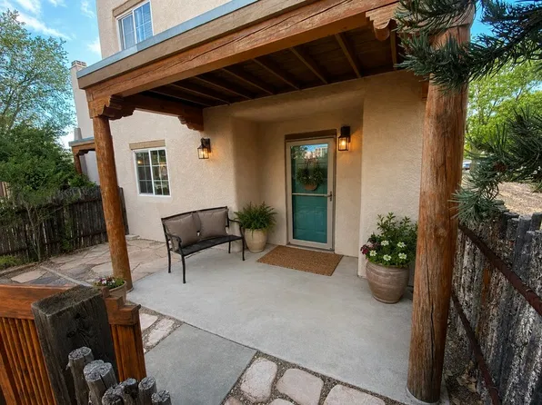2210 Miguel Chavez Rd, Santa Fe, NM