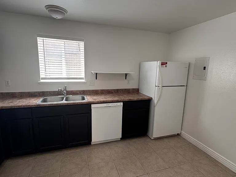 651 N 100 W #G — Photo 6
