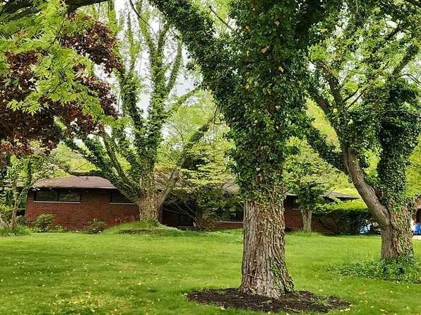 1770 Horseshoe Blvd, Westlake, OH 44145