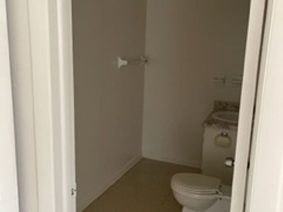 4th image of 220 Henthorne Dr #C07