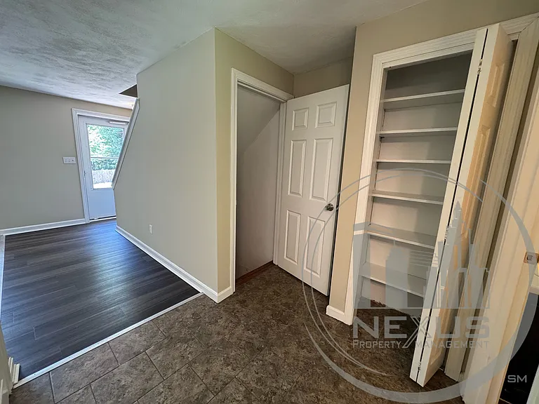 10 Nichols St #4 — Photo 9