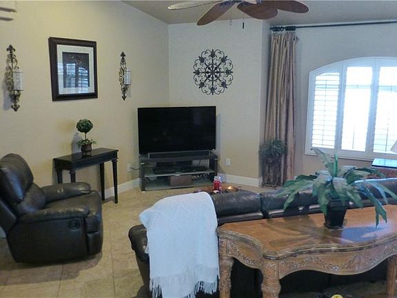 2nd image of 2060 E Desert Lakes Dr