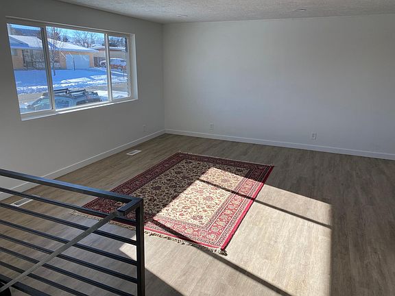 3rd image of 4912 W Janette Ave